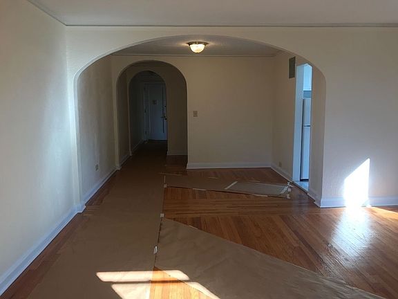 3rd image of 2728 Henry Hudson Pkwy APT 51C