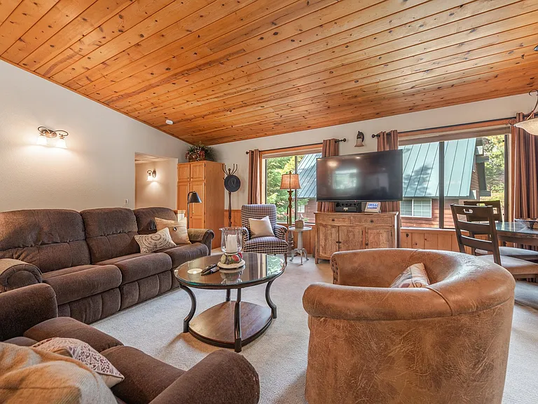 7611 Kingswood Dr — Photo 14