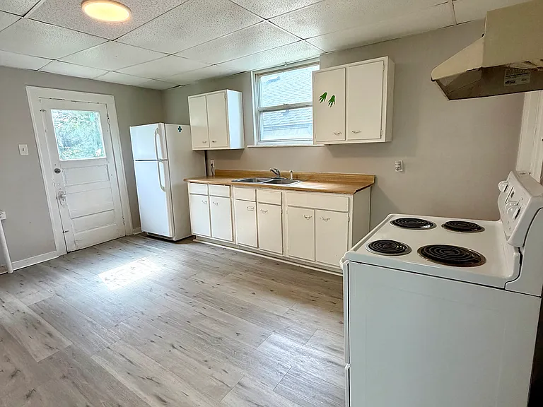 714 Berry St #1 — Photo 10