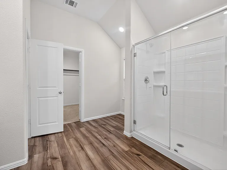 2704 Rambling Rd — Photo 18