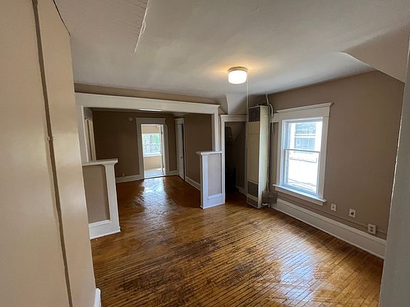 5th image of 560 Bellows St #2