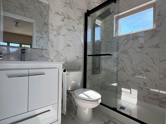 3rd image of 379 McClean Ave #3