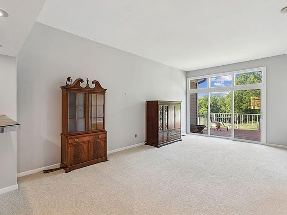 5th image of 857 Grand Cypress Ct