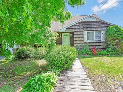 7 Lakeview Drive, Kings Park, NY, 11754