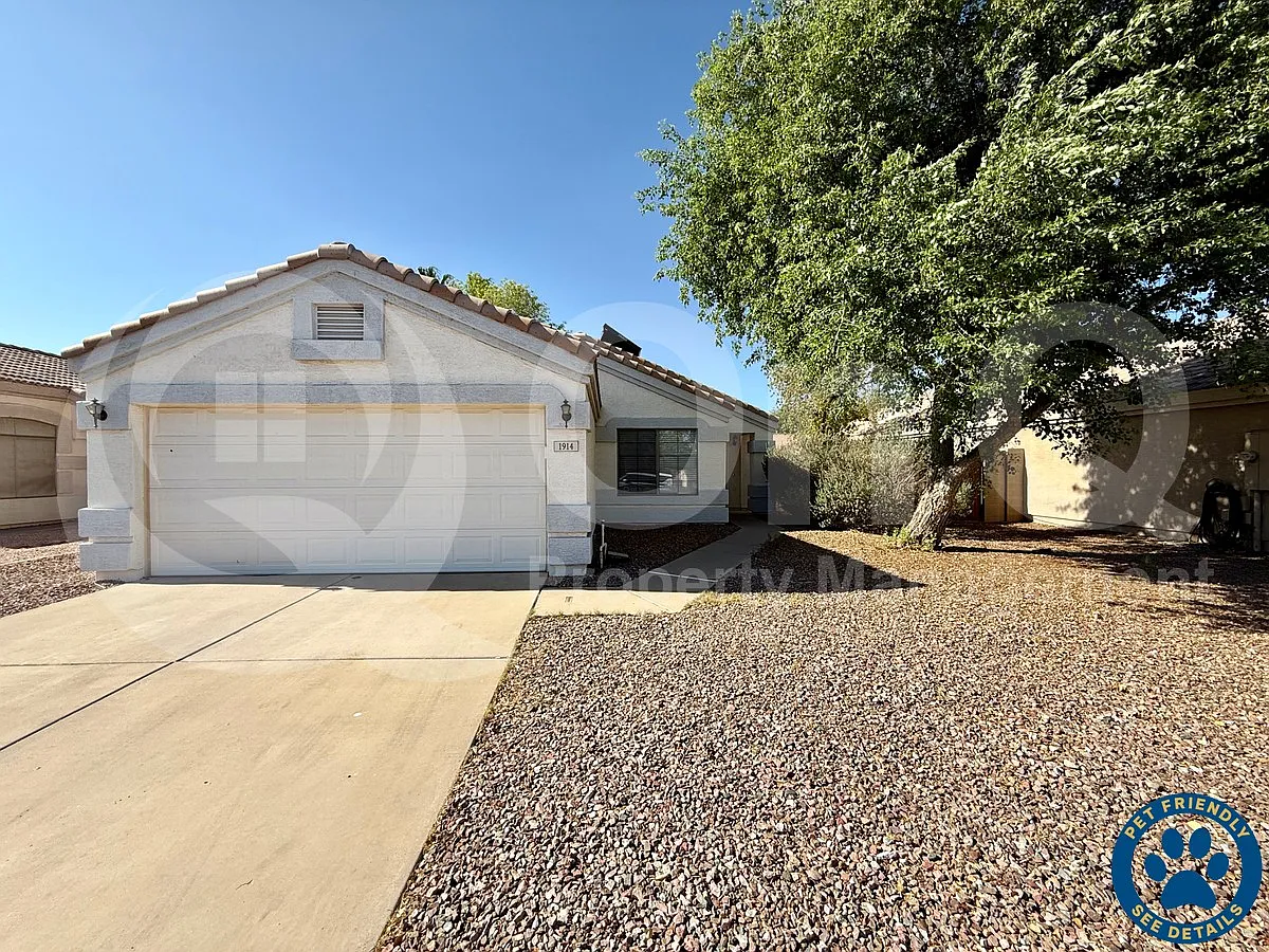 3 bed, 2.0 bath, 1266 sqft, $2,199 — Photo 1