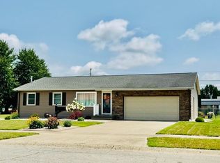 909 Clover St, Rochester, IN 46975