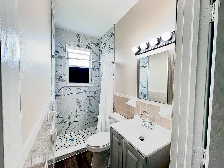 25 Market St #3 — Photo 11