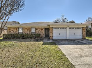 3725 Wedgworth Rd S, Fort Worth, TX 76133