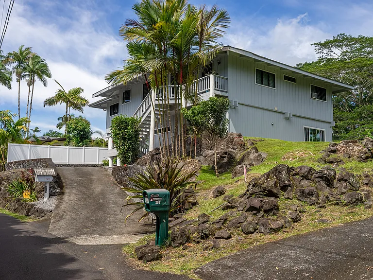Kaiulani St — Photo 8