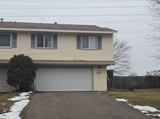 2548 Copper Cliff Trl, Woodbury, MN 55125