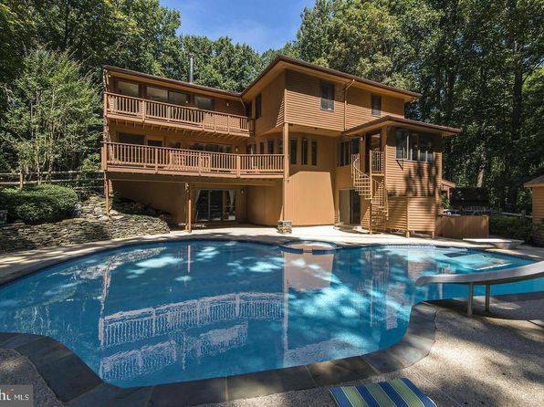 7641 Woodstream Way, Laurel, MD 20723