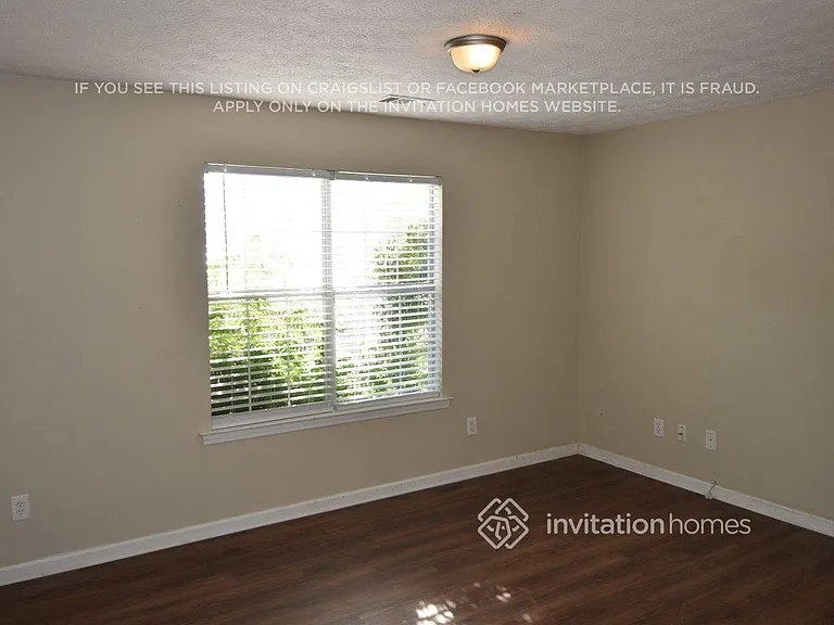 485 Rosewood Cir — Photo 6