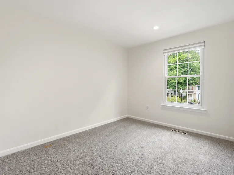22 Habersham Ct — Photo 10