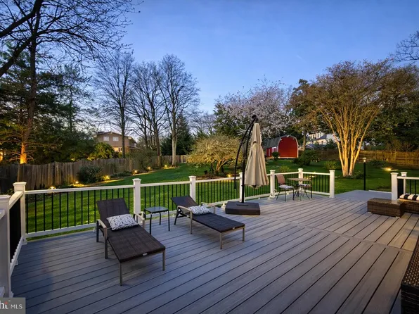 1305 Key Dr, Alexandria, VA 22302