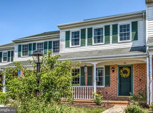 82 Robin Hill Dr, Lititz, PA 17543