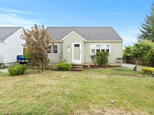 113 Rondelay Dr, Cheektowaga, NY 14227