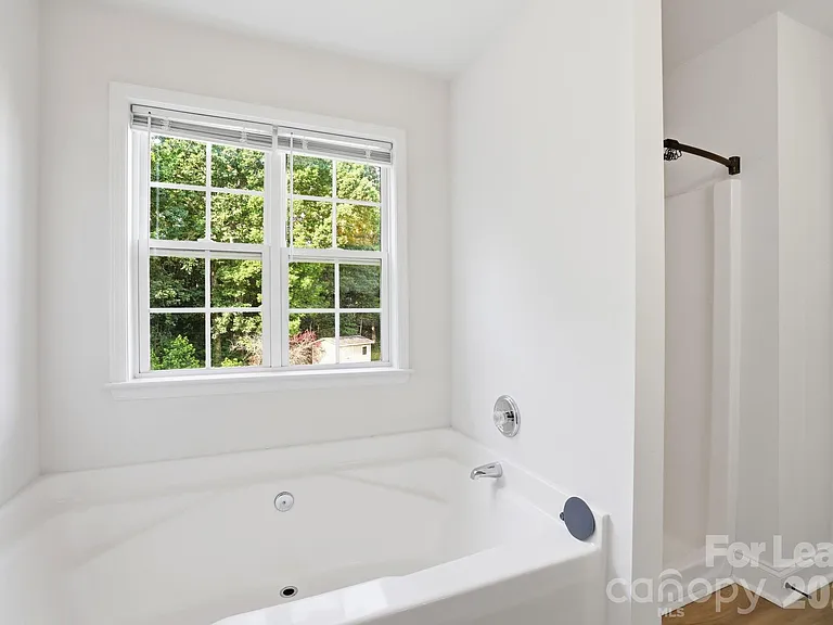 512 Bearbrook Ln — Photo 18