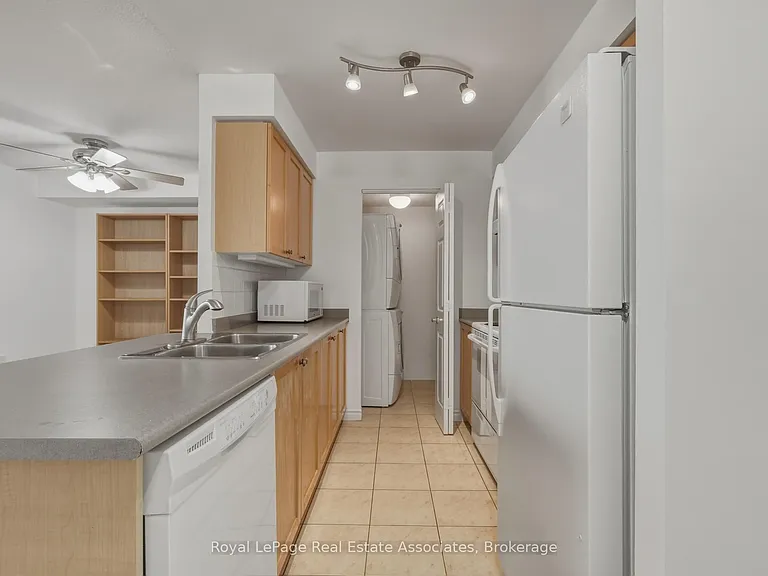 55 Strathaven Dr #1202 — Photo 7