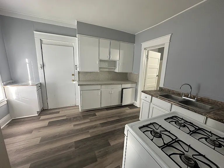 3227 Maple St #2 — Photo 12