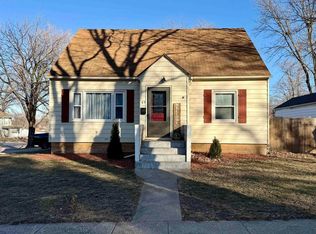 45 7th St SW, Le Mars, IA 51031