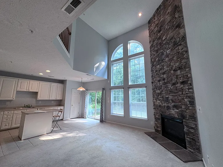 207 Merlin Dr — Photo 10