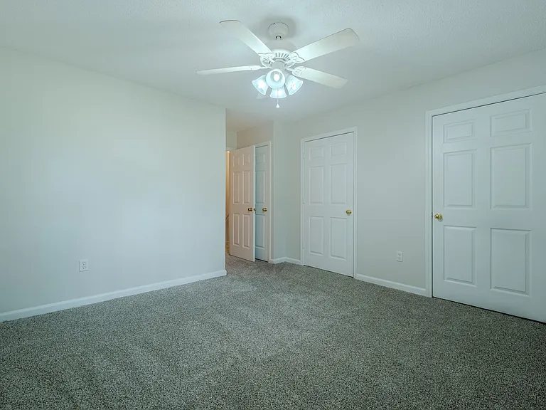 100 Woodstone Dr #27 — Photo 14