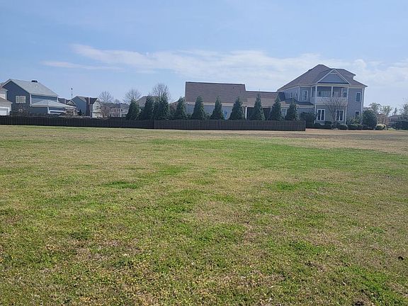3rd image of 80 Lake Forest Blvd SW