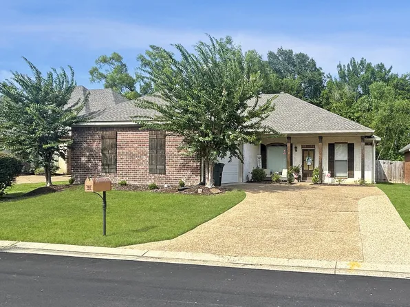 304 Westwood Pl, Brandon, MS 39042