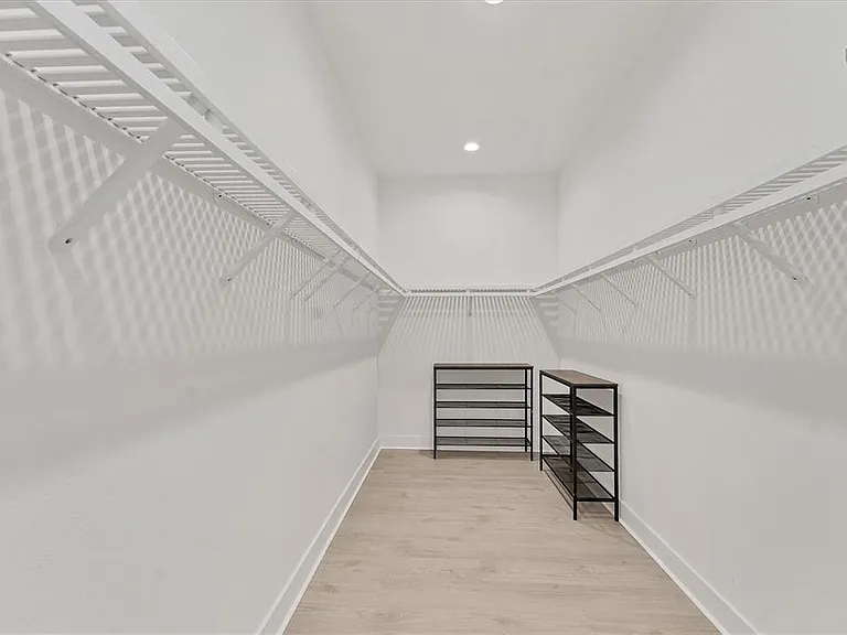 6028 Red Mangrove Ln — Photo 28