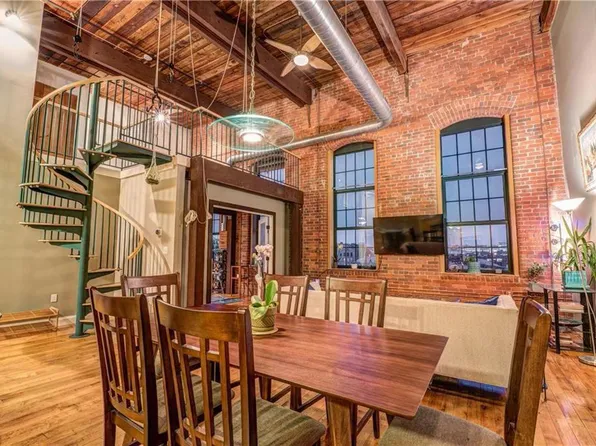 589 Atwells Ave Ste 4F, Providence, RI 02909