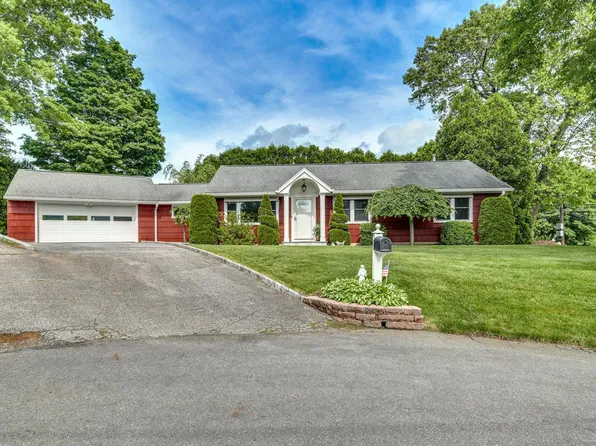 30 Donald Court, Bridgeport, CT 06606