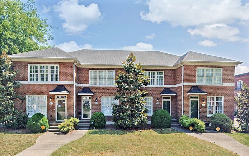 1st image of 605 Anderson Dr