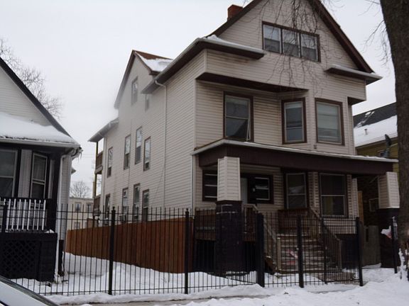 3rd image of 537 N Leclaire Ave