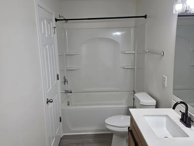 7925 Averette Hill Dr — Photo 9
