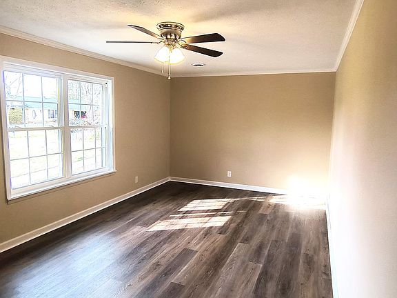 2nd image of 1546 Brookdale Ave
