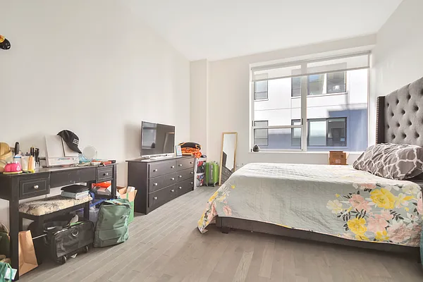 Rented by Compass | media 28