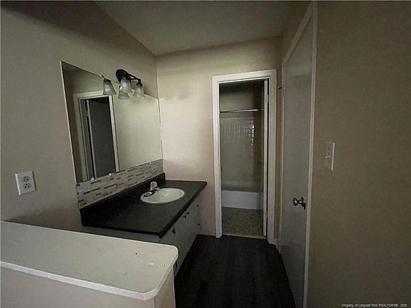 5th image of 4956 Fieldcrest Dr #F