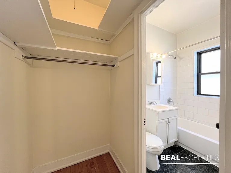 536 West Arlington — Photo 12