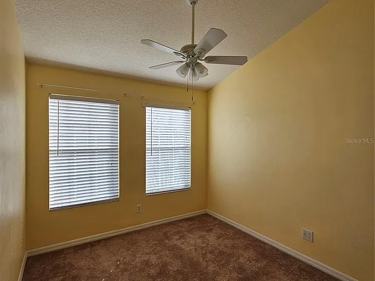2927 Pointeview Dr — Photo 14