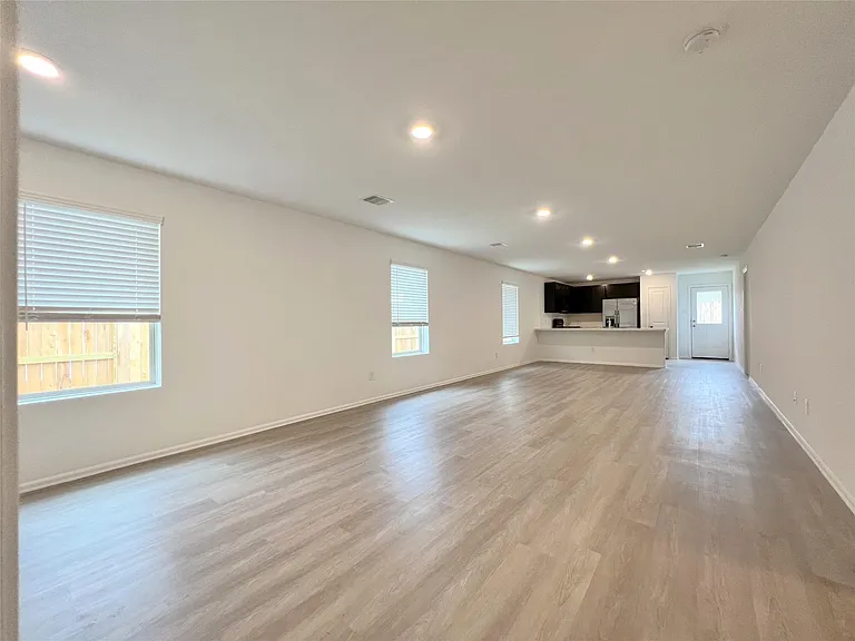 14510 Woodcott Warren Way — Photo 6