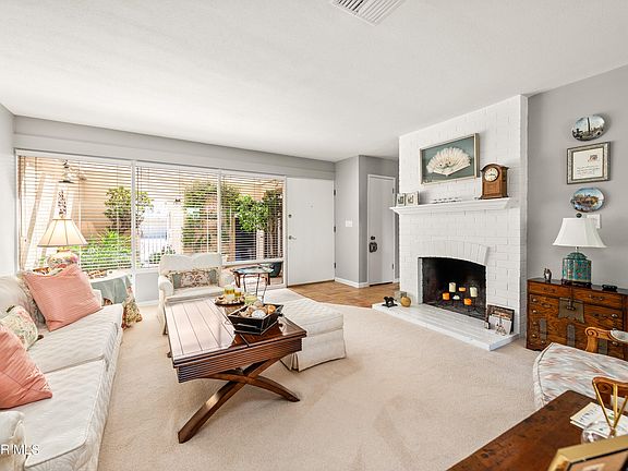 4th image of 32043 Waterside Ln