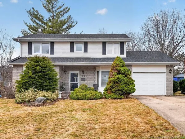 39 Hayden Dr, Moncton, NB E1E 4E9