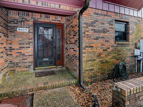 2nd image of 4619 Calle Arenoso