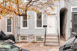 1st image of 160 East St