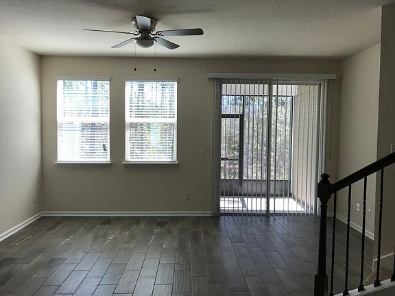 4th image of 281 Servia Dr