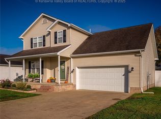 123 Jamie Ln, Eleanor, WV 25070