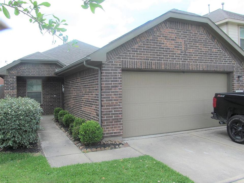 1st image of 6868 Dogwood Cliff Ln