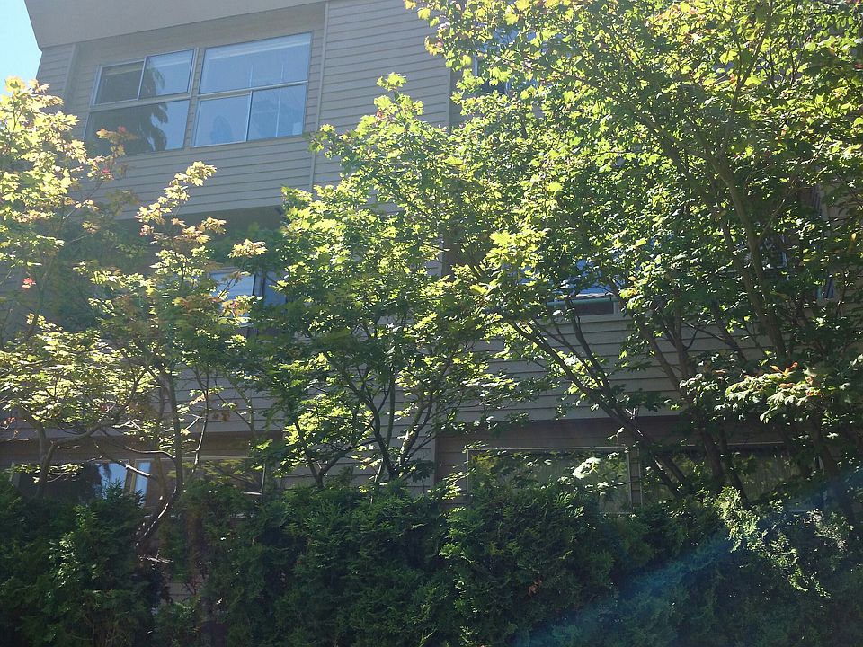 1st image of 2827 Franklin Ave E Unit N2