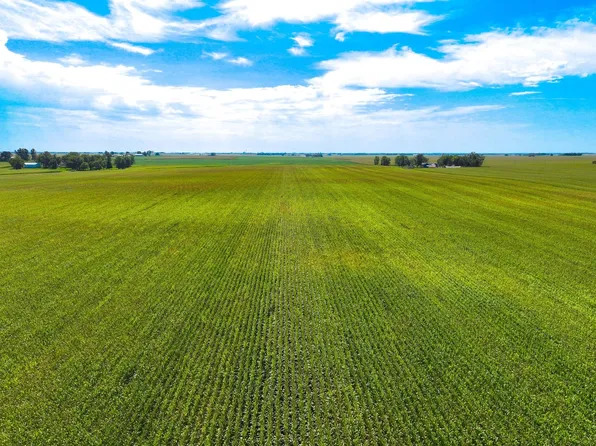 Independence Ave, Waterloo, IA 50703