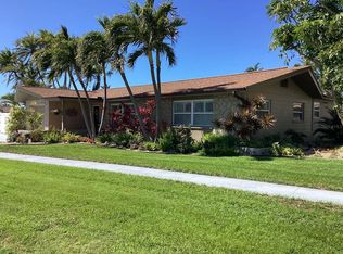 101 Madonna Blvd, Tierra Verde, FL 33715